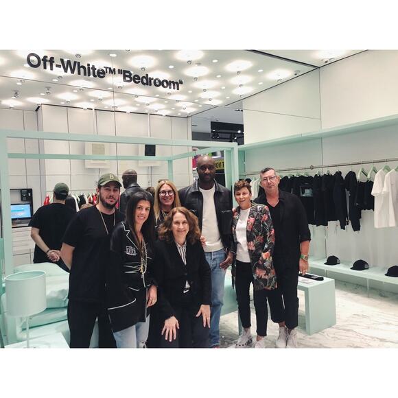 Off-White Hirshleifers Bedroom Capsule 2018 White Short Sleeve T-Shirt Medium M - Picture 3 of 16